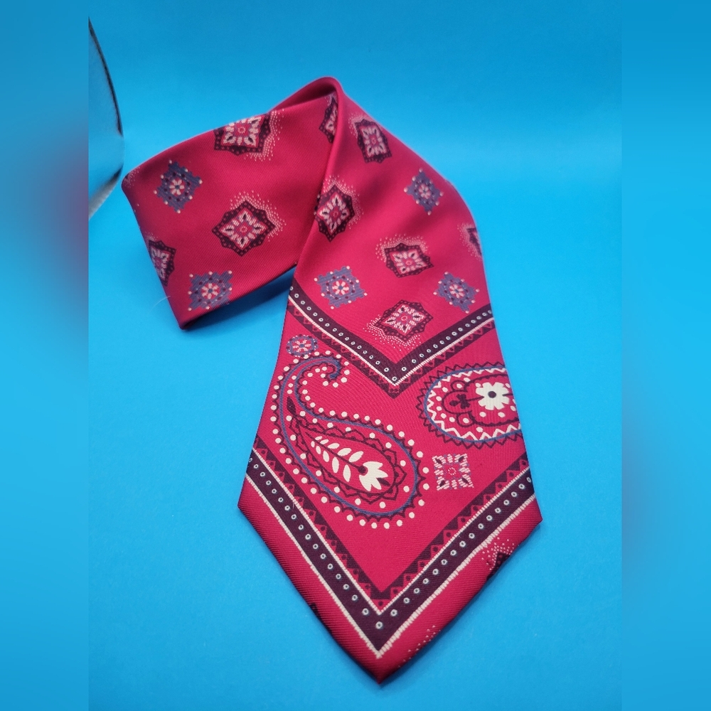 Quirky Paisley Kercheif Style Print Red Men's Silk Tie